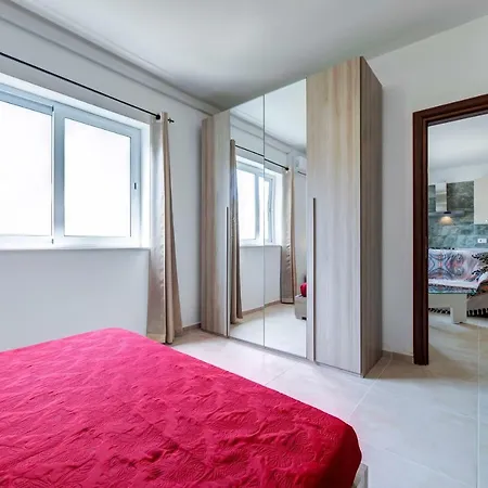 Apartamento Central One Bedroom Pietà